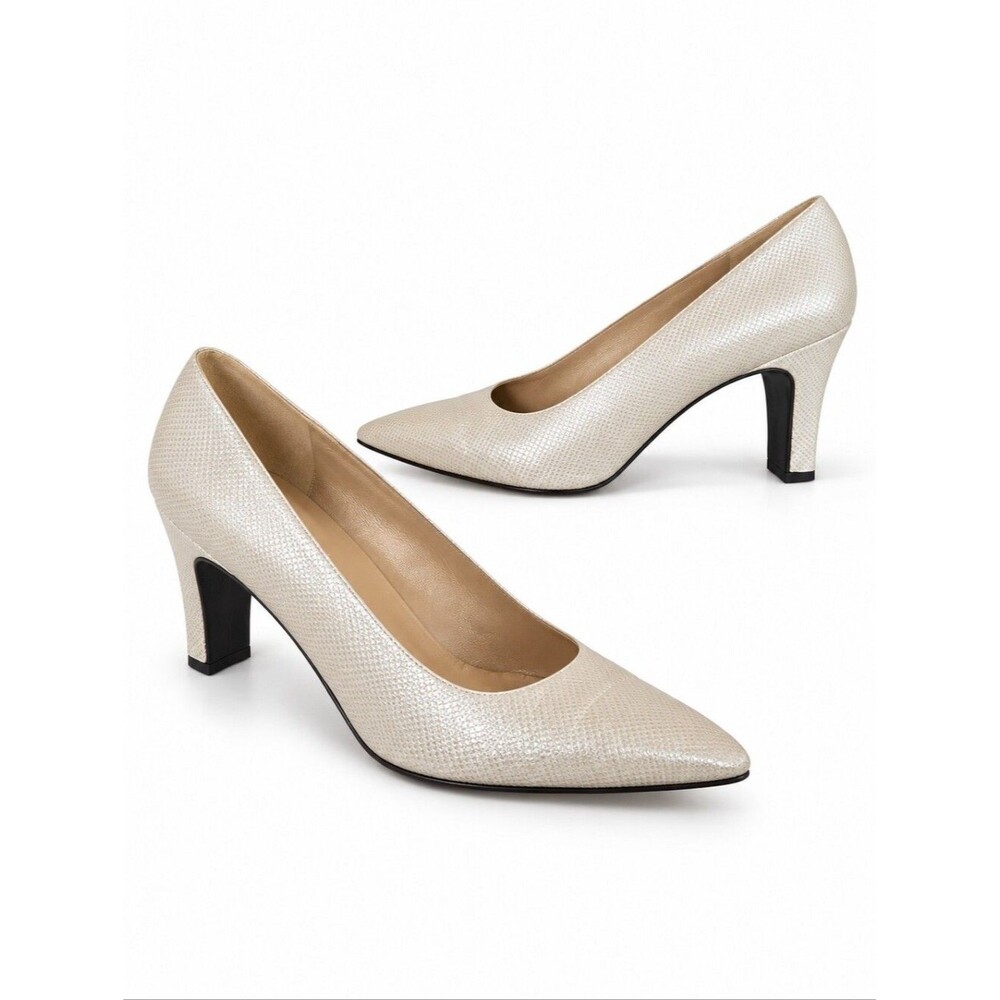 EUC Stuart Weitzman Gold Textured Pointed Toe Block Heels pumps, 8W, tan
